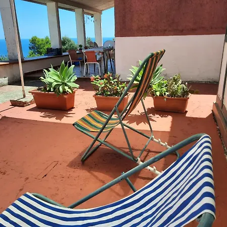 Usticatour Apartments And Villas Isola di Ustica