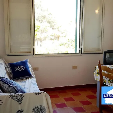 Usticatour Apartments And Villas