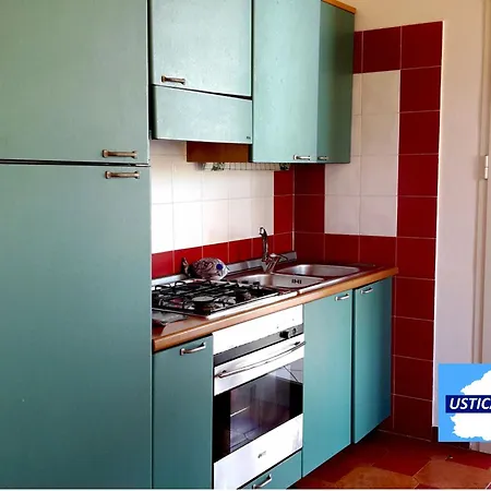 Usticatour Apartments And Villas