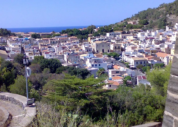 Usticatour Apartments&villas Isola di Ustica